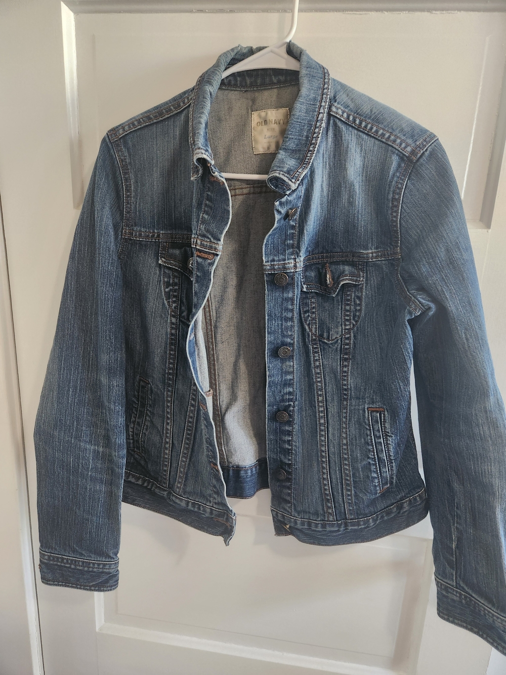 Old Navy Women’s Denim Jean Jacket Size Large Medium Wash Classic Trucker